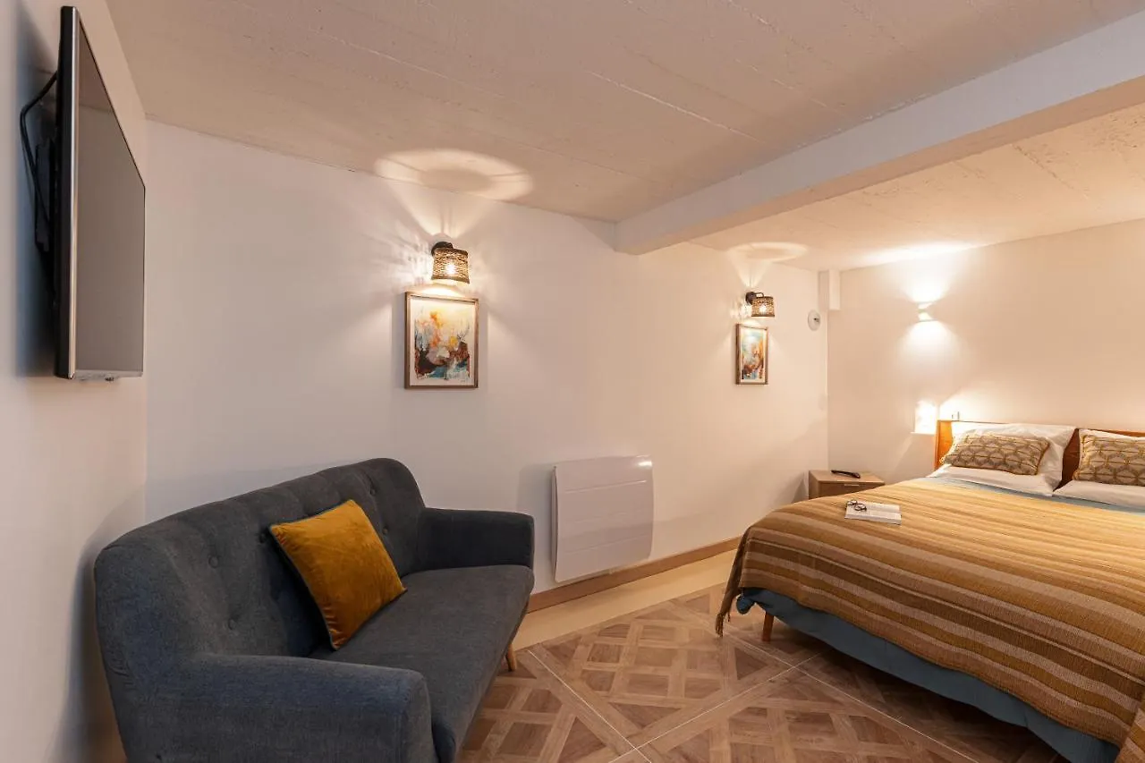 La Maison Du Pecheur Cagnes-sur-Mer 0*,  France